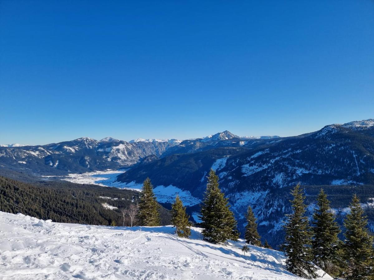 Bergkristall Gosau Bagian luar foto